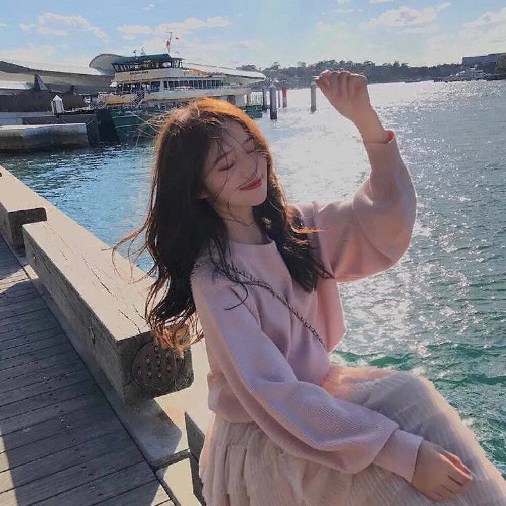 替嫁后，墨总娇妻掐腰宠